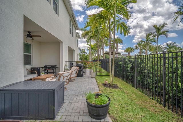 16121 Oakview Drive, Westlake, FL 33470