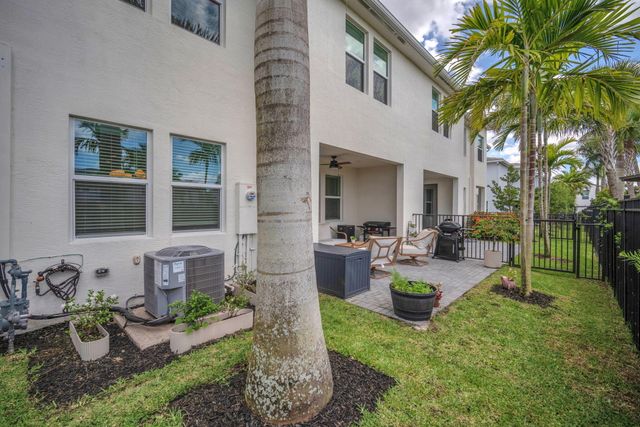 16121 Oakview Drive, Westlake, FL 33470