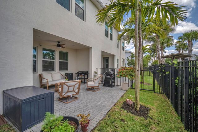 16121 Oakview Drive, Westlake, FL 33470