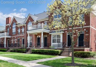 3280 Newbury Place, Troy, MI 48084