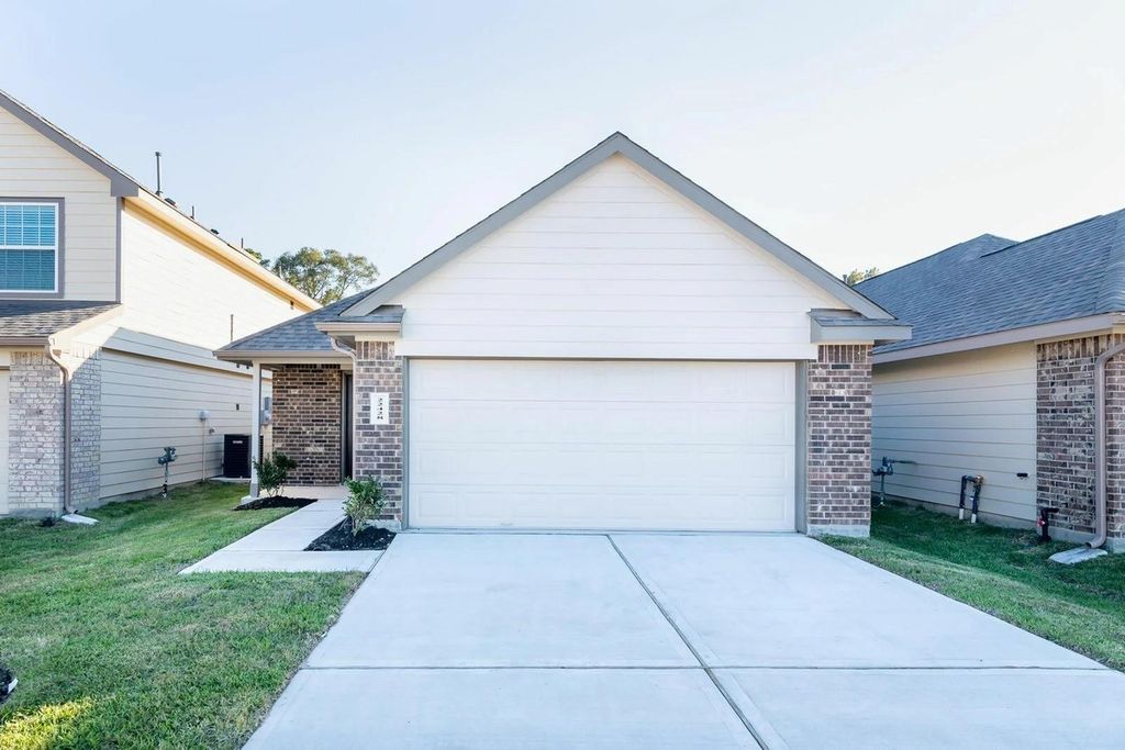 22428 Clear Castle Drive, Porter, TX 77365