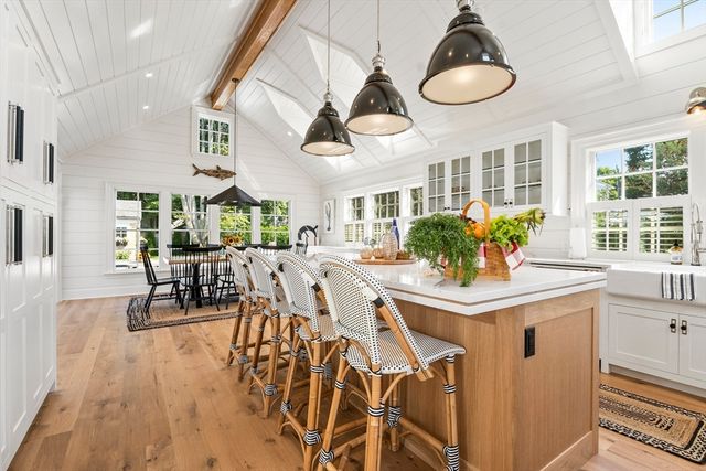 43 Peases Point Way S, Edgartown, MA 02539