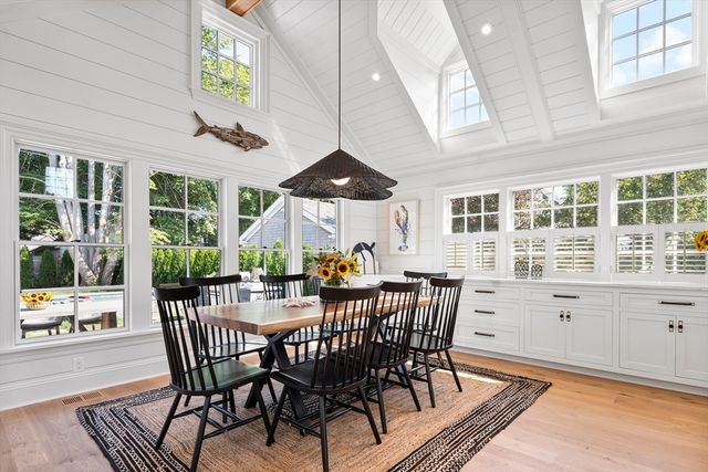 43 Peases Point Way S, Edgartown, MA 02539