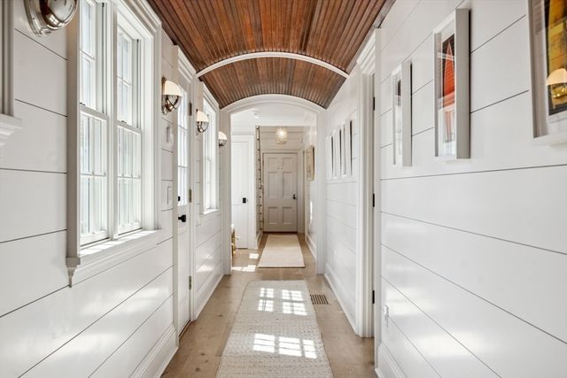 43 Peases Point Way S, Edgartown, MA 02539