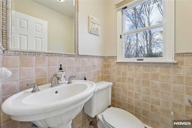 45 Hickory Lane, Closter, NJ 07624