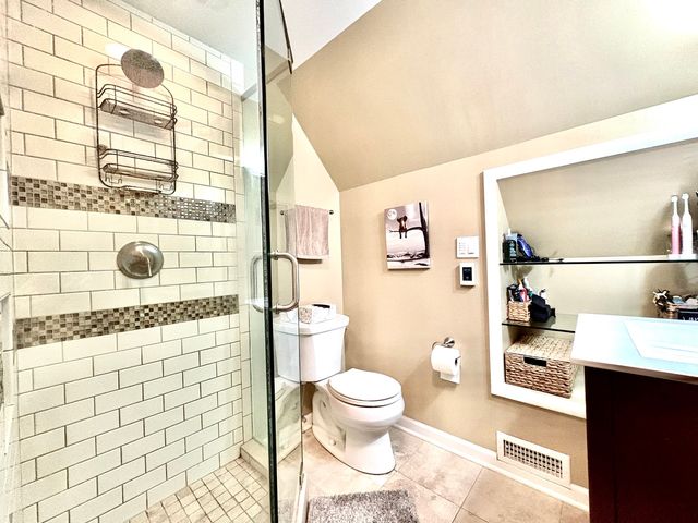 10223 S Spaulding Avenue, Evergreen Park, IL 60805