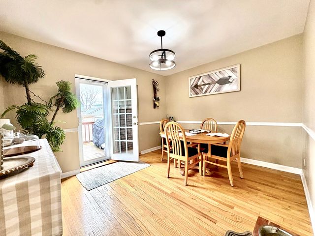 10223 S Spaulding Avenue, Evergreen Park, IL 60805