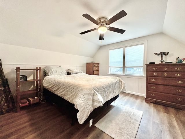 10223 S Spaulding Avenue, Evergreen Park, IL 60805