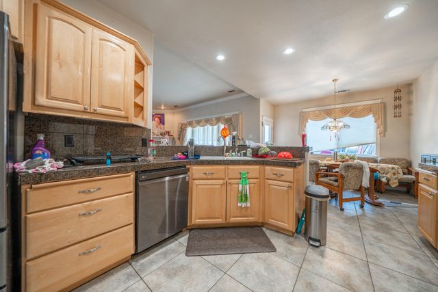 5587 Indianwood Drive, Redding, CA 96001