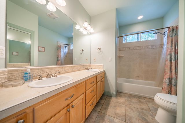 5587 Indianwood Drive, Redding, CA 96001