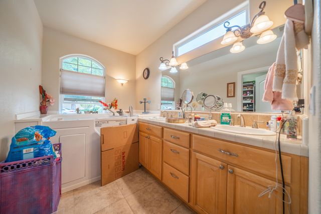 5587 Indianwood Drive, Redding, CA 96001