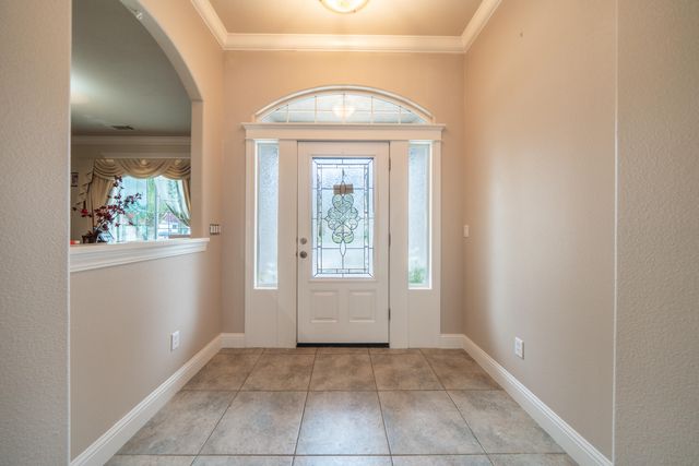 5587 Indianwood Drive, Redding, CA 96001