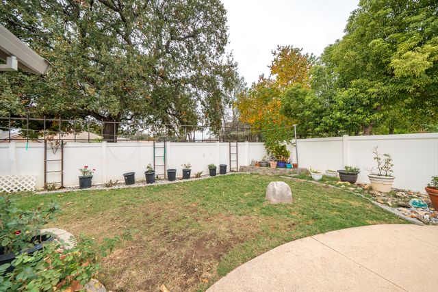 5587 Indianwood Drive, Redding, CA 96001