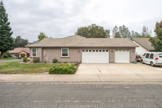 5587 Indianwood Drive, Redding, CA 96001