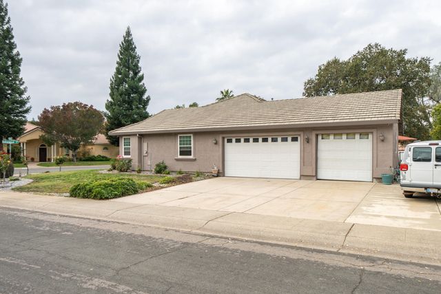 5587 Indianwood Drive, Redding, CA 96001