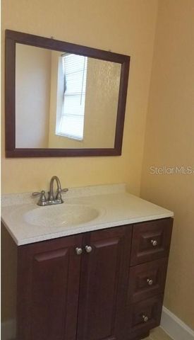 2921 W WALNUT STREET, Tampa, FL 33607