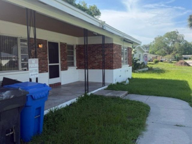 14812 N IRIS AVENUE, Tampa, FL 33613