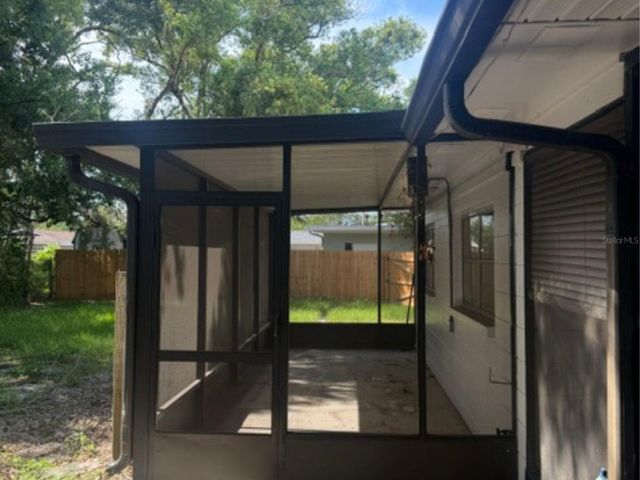 14812 N IRIS AVENUE, Tampa, FL 33613
