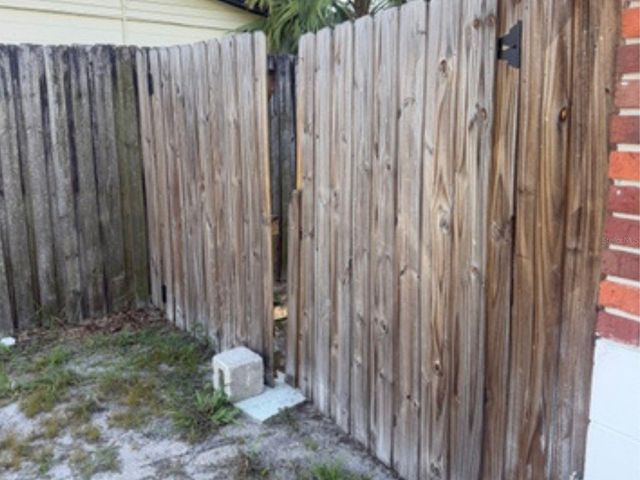 14812 N IRIS AVENUE, Tampa, FL 33613