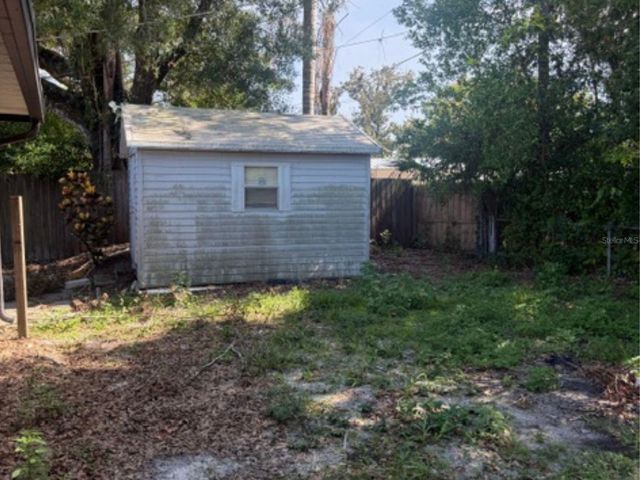 14812 N IRIS AVENUE, Tampa, FL 33613