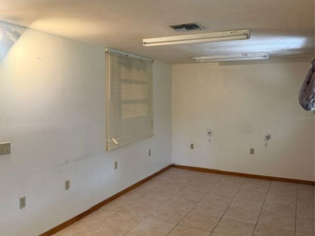 14812 N IRIS AVENUE, Tampa, FL 33613