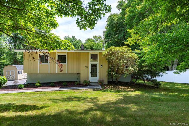 326 Lovell Street, Mahopac, NY 10541