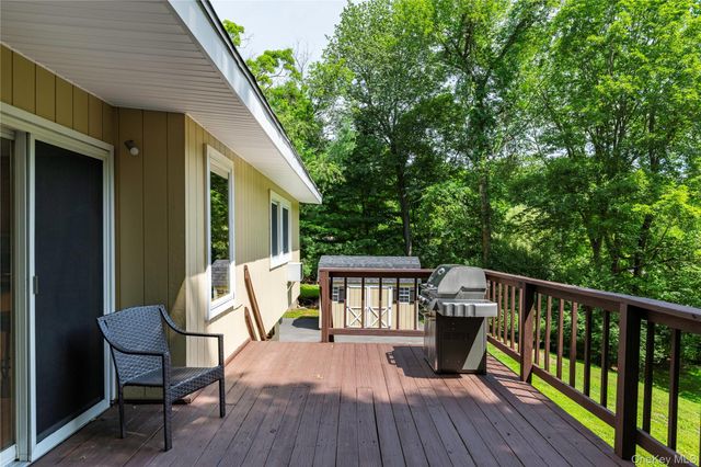 326 Lovell Street, Mahopac, NY 10541