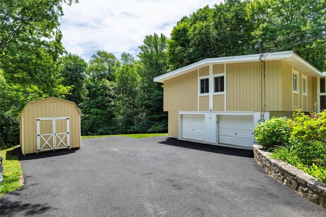326 Lovell Street, Mahopac, NY 10541
