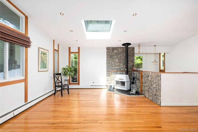 326 Lovell Street, Mahopac, NY 10541