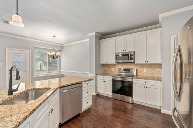 1704 Sandera Court, Flower Mound, TX 75028