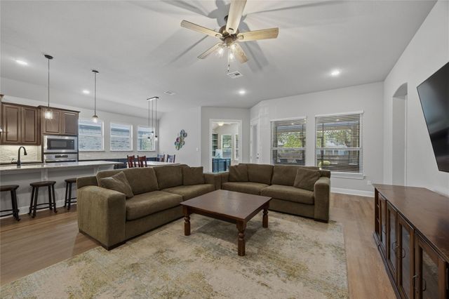 2905 Mossy Springs DR, Leander, TX 78641