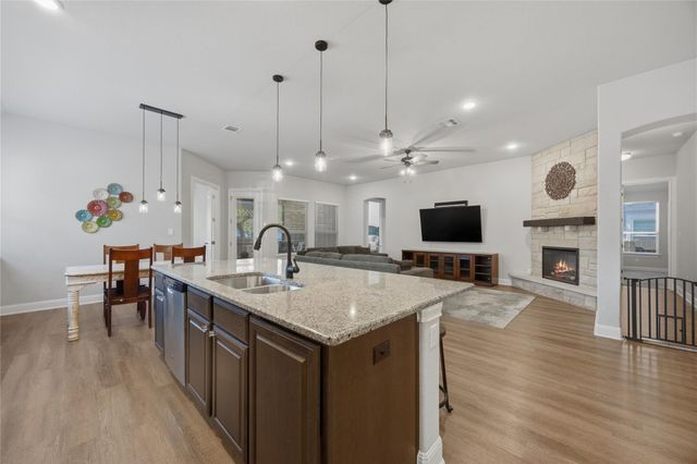 2905 Mossy Springs DR, Leander, TX 78641
