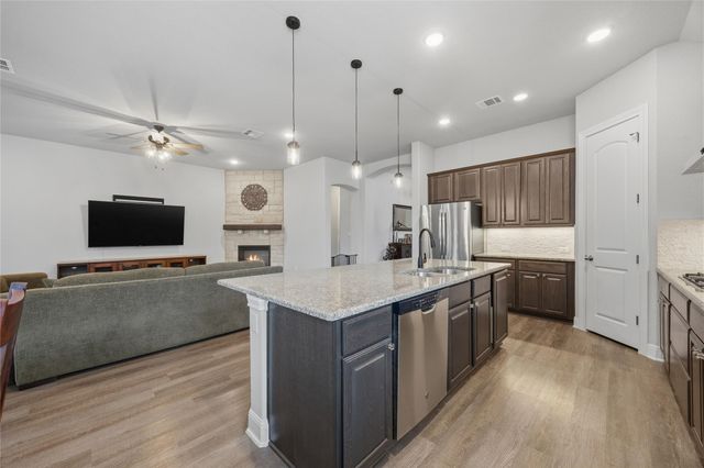2905 Mossy Springs DR, Leander, TX 78641