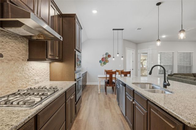 2905 Mossy Springs DR, Leander, TX 78641