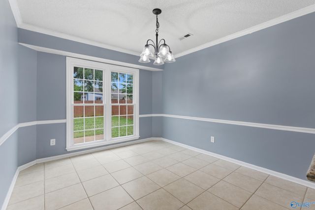 2305 Winthrop Drive SW, Decatur, AL 35603