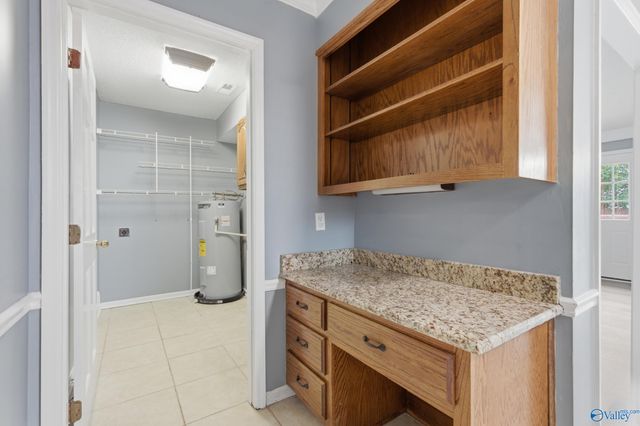 2305 Winthrop Drive SW, Decatur, AL 35603