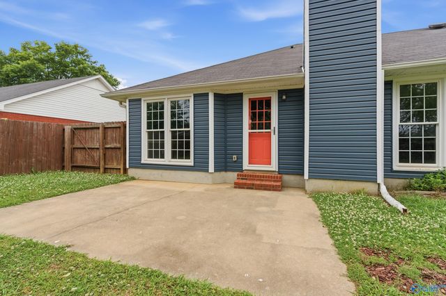 2305 Winthrop Drive SW, Decatur, AL 35603