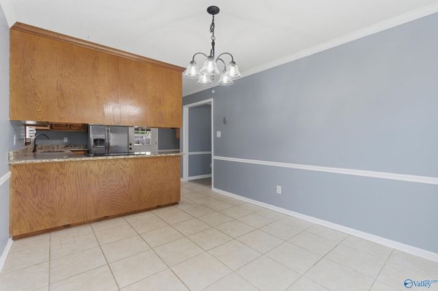 2305 Winthrop Drive SW, Decatur, AL 35603