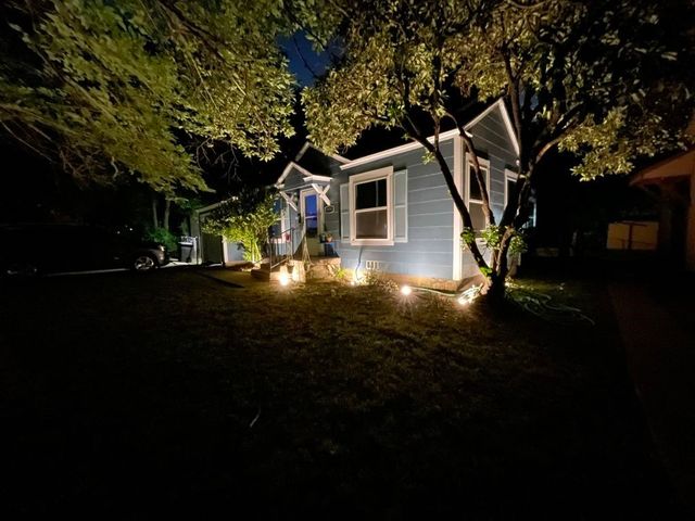 1420 Lawrence Road, River Oaks, TX 76114