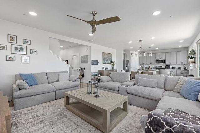 1531 Wildgrove, Vista, CA 92081