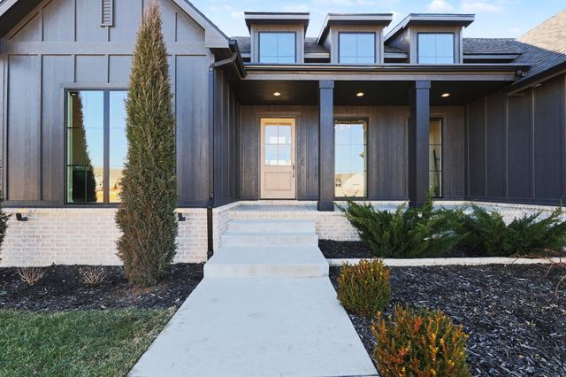 11407 E Fairfax St, Wichita, KS 67226