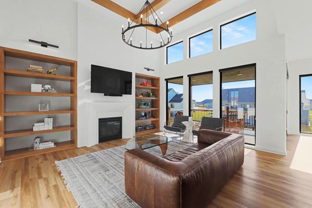 11407 E Fairfax St, Wichita, KS 67226