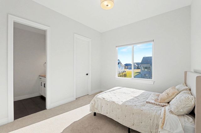 11407 E Fairfax St, Wichita, KS 67226