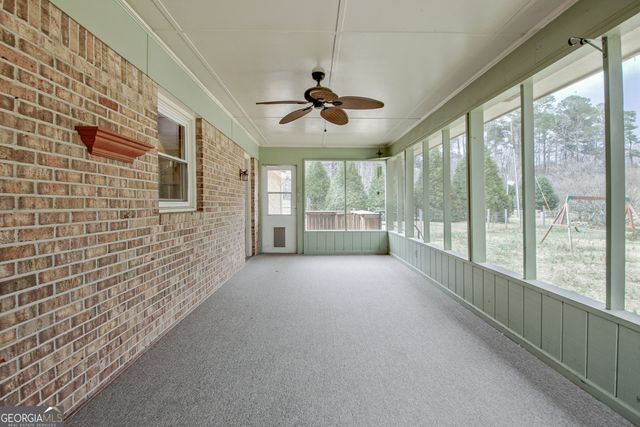 185 Redwood Circle, Fayetteville, GA 30214