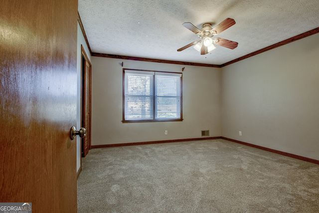 185 Redwood Circle, Fayetteville, GA 30214