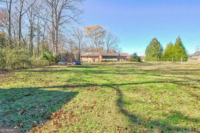 185 Redwood Circle, Fayetteville, GA 30214