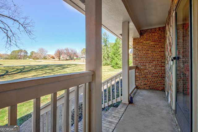 185 Redwood Circle, Fayetteville, GA 30214
