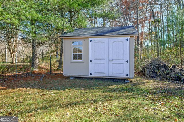 185 Redwood Circle, Fayetteville, GA 30214