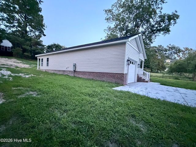 6735 Hill Street, Grifton, NC 28530