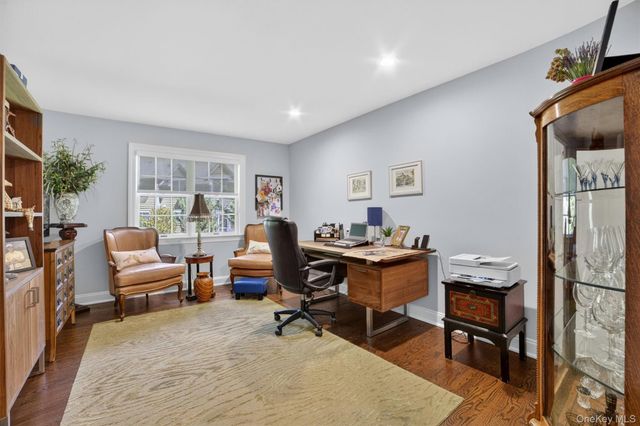 26 Wyndham Close, White Plains, NY 10605